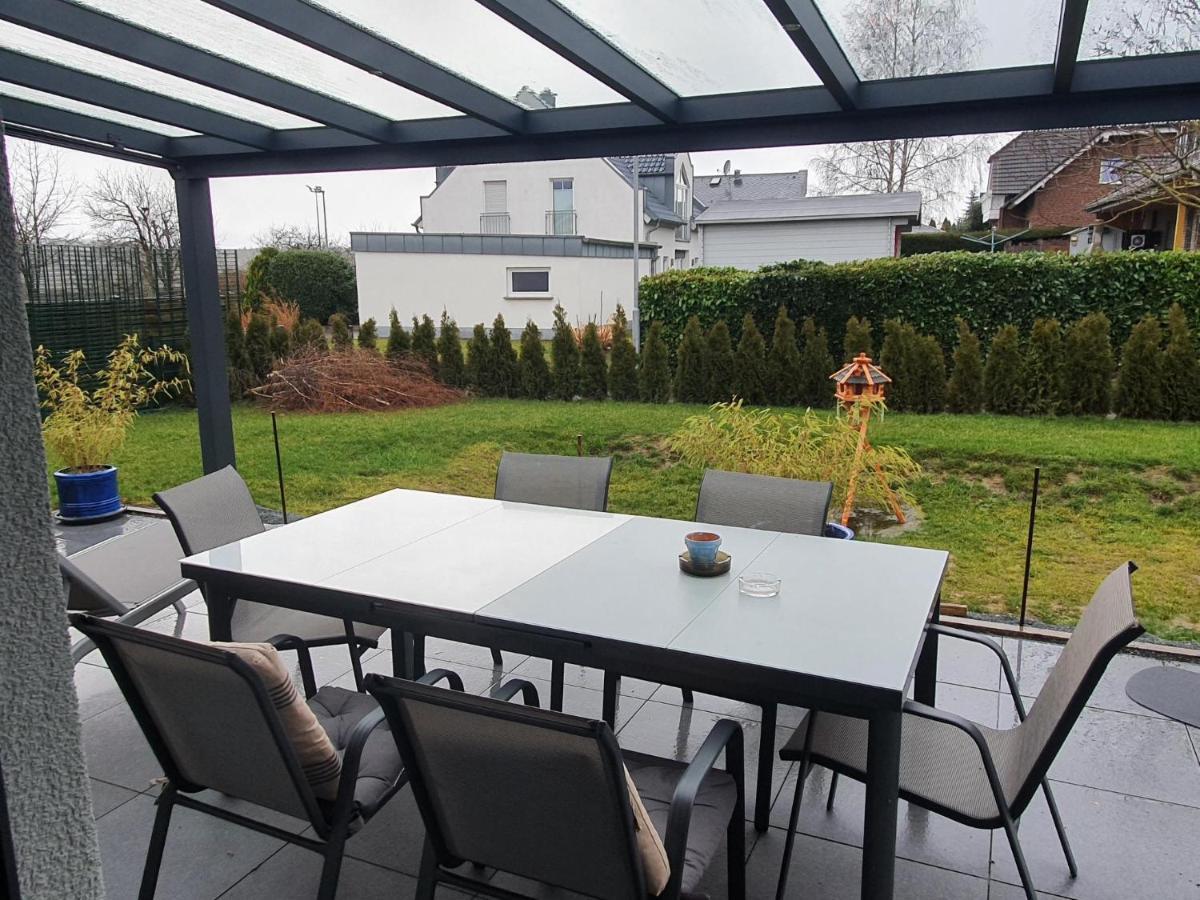 großzügige Unterkunft mit Terrasse Oberbrechen Exterior foto