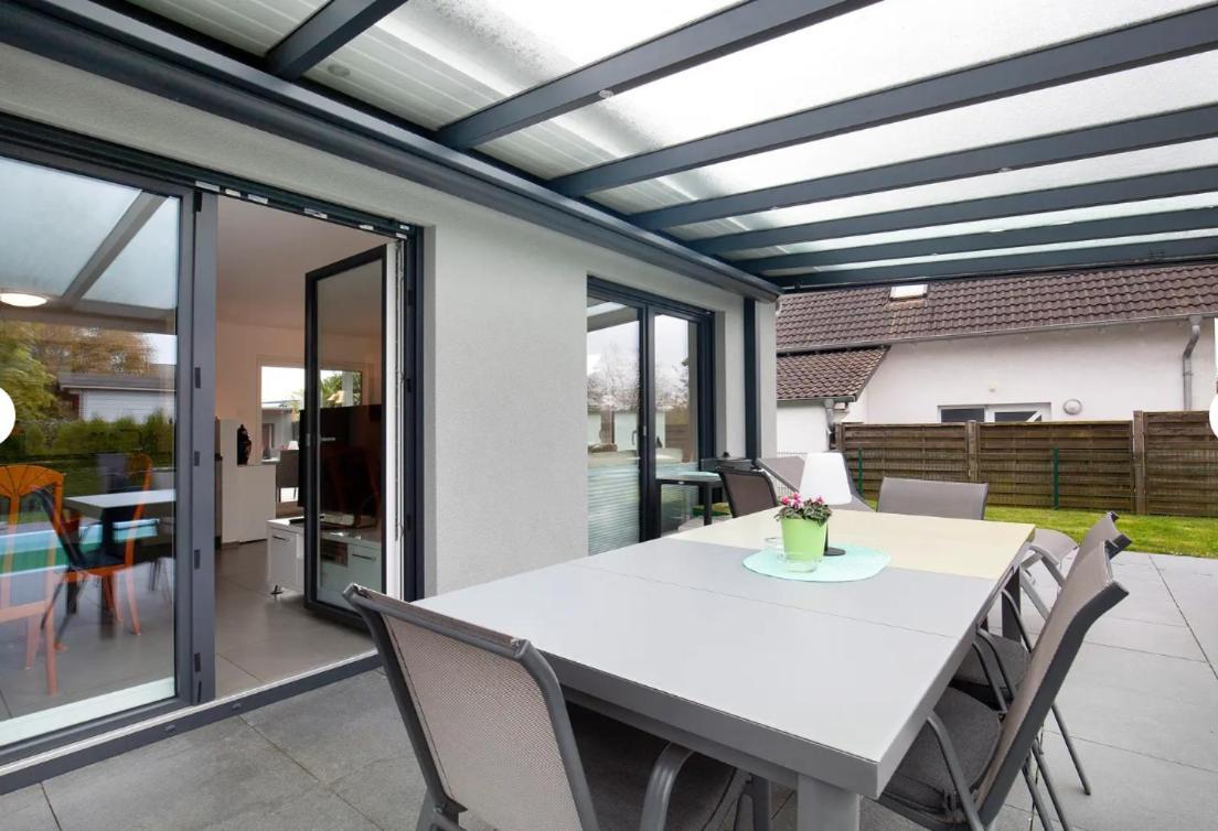 großzügige Unterkunft mit Terrasse Oberbrechen Exterior foto