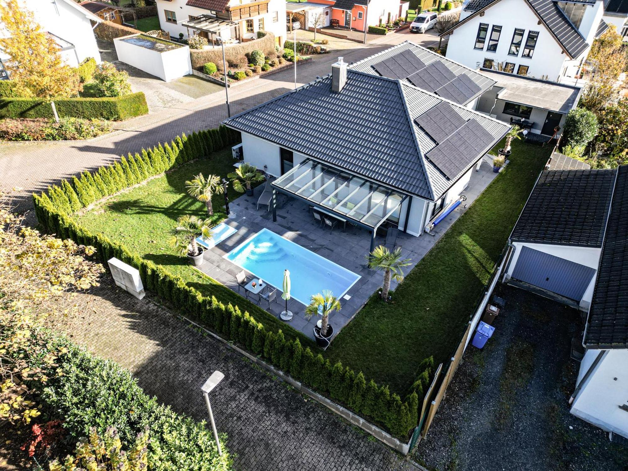 großzügige Unterkunft mit Terrasse Oberbrechen Exterior foto